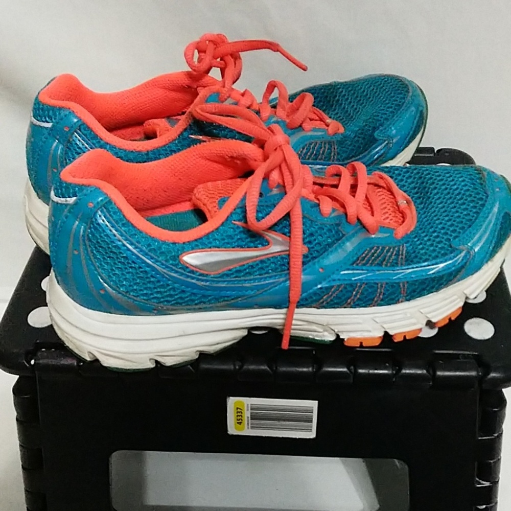 Brooks ! Do not pass this deal up